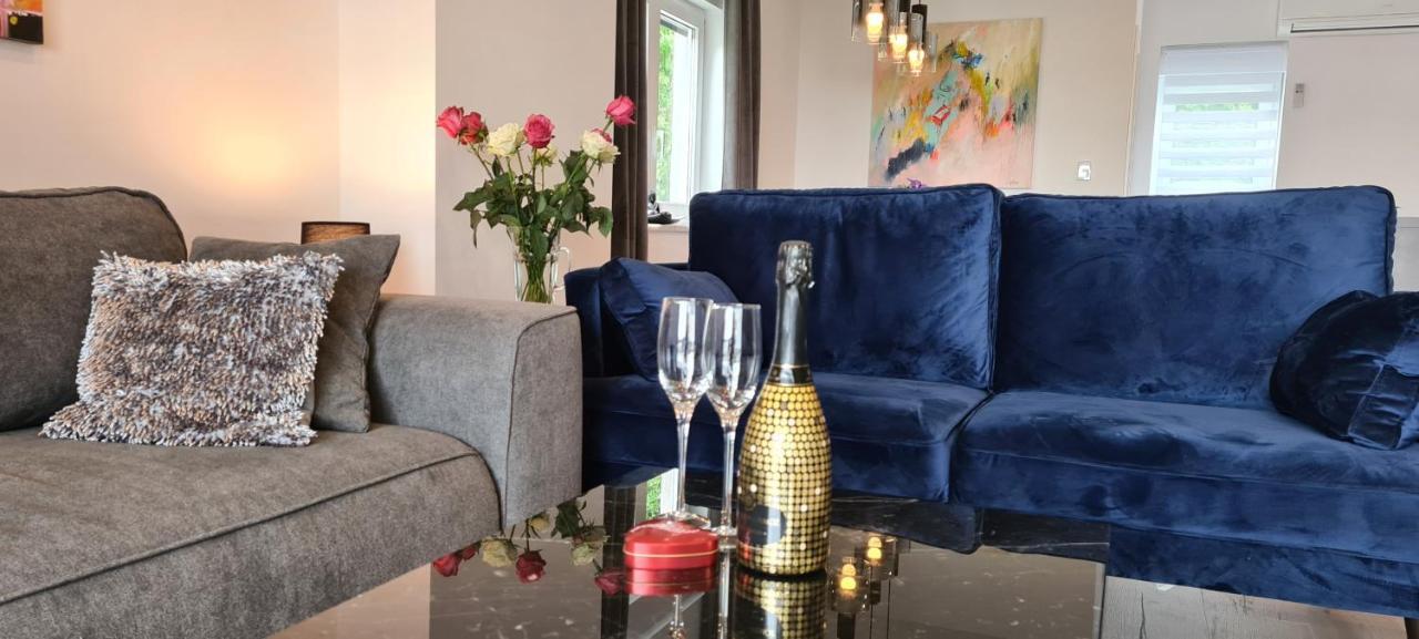 Luxury Apartment Isabel Волоско Экстерьер фото